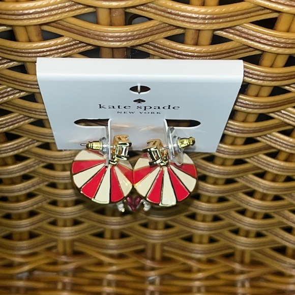 ♠️kate spade Winter Wonderland 3D Carousel Statement Dangling Earrings, NWT - Picture 9 of 14